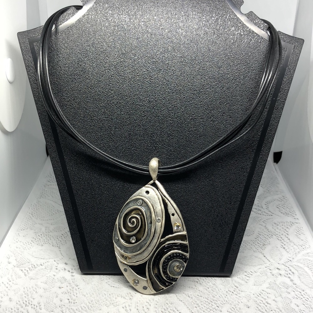 Modernist style statement abstract design pendant necklace